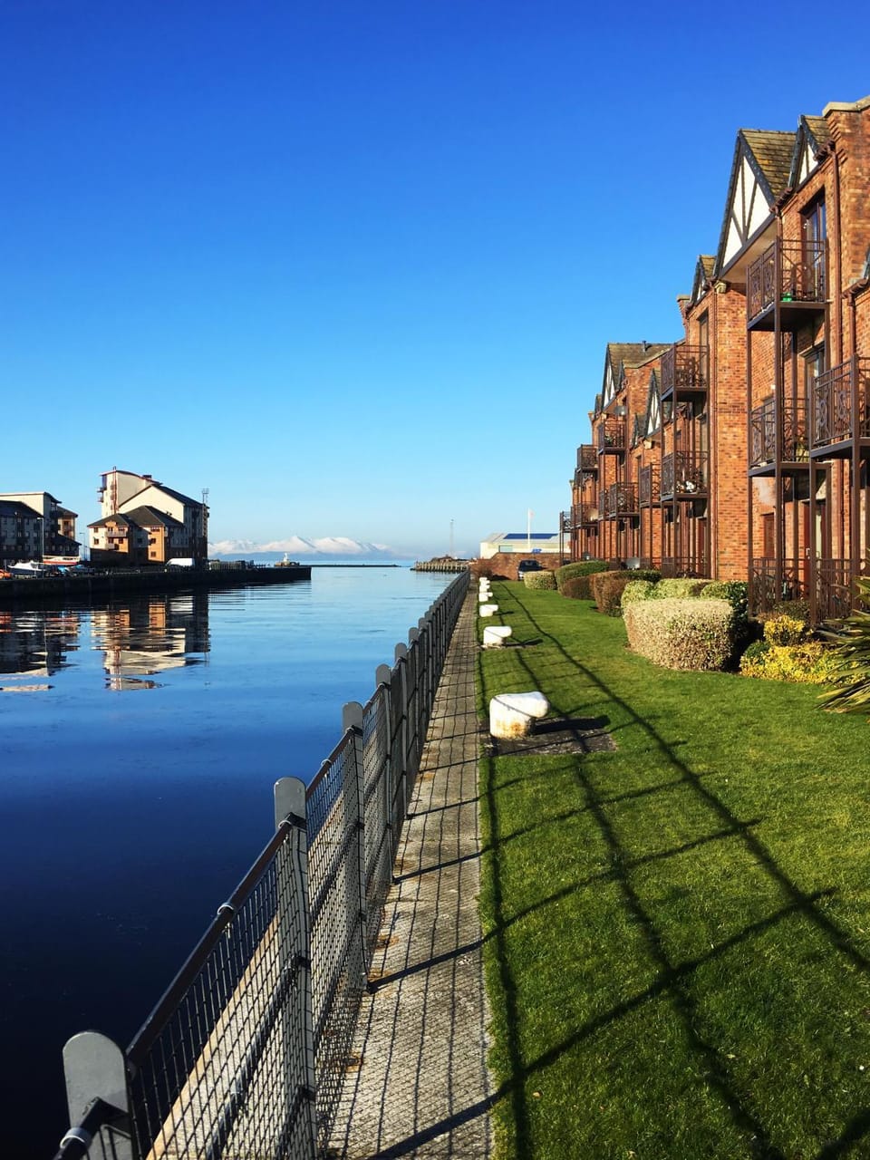 Facade/entrance, River view, Street view