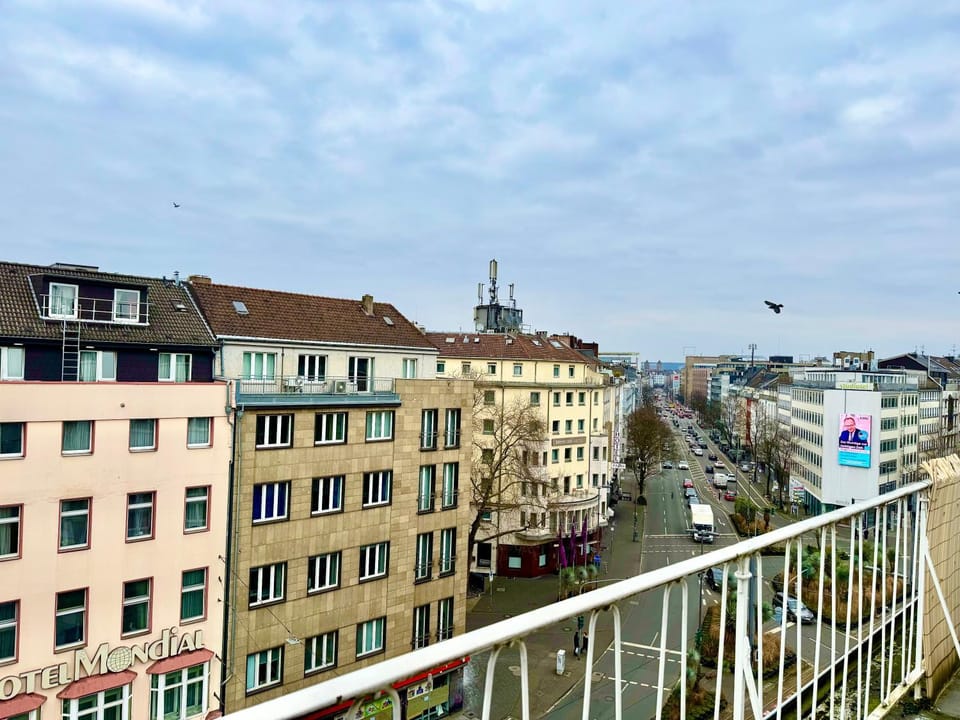 Balcony/Terrace, City view