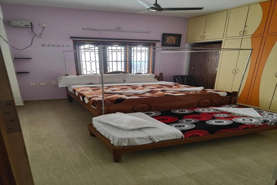 Bed, Bedroom, air conditioner