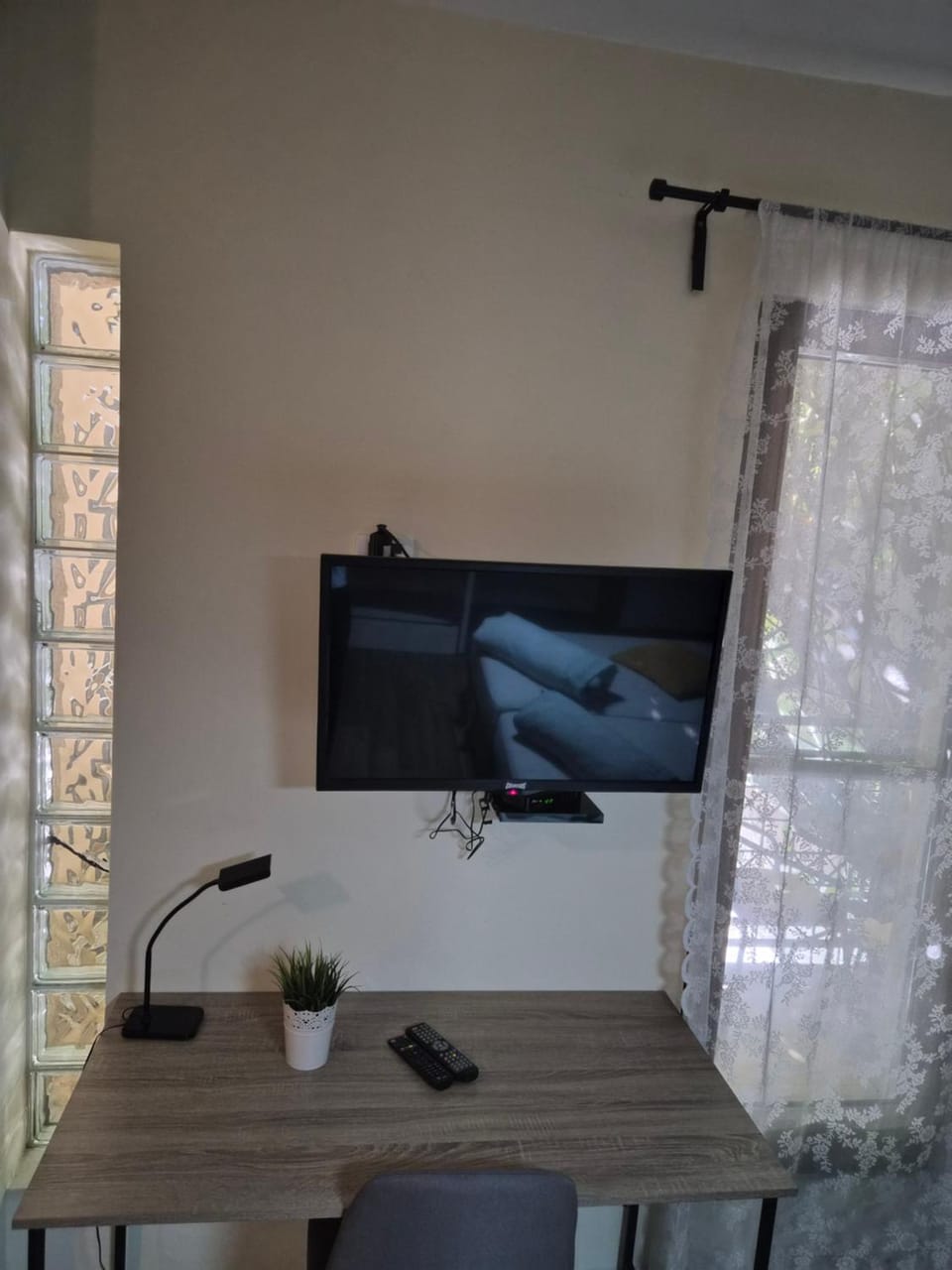 Centar Novi Sad Studio No2 PARKING ON REQUEST Apartment in Novi Sad
