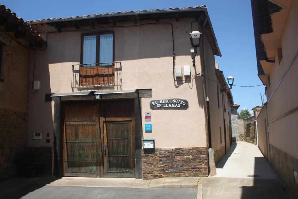 Facade/entrance, Property logo or sign