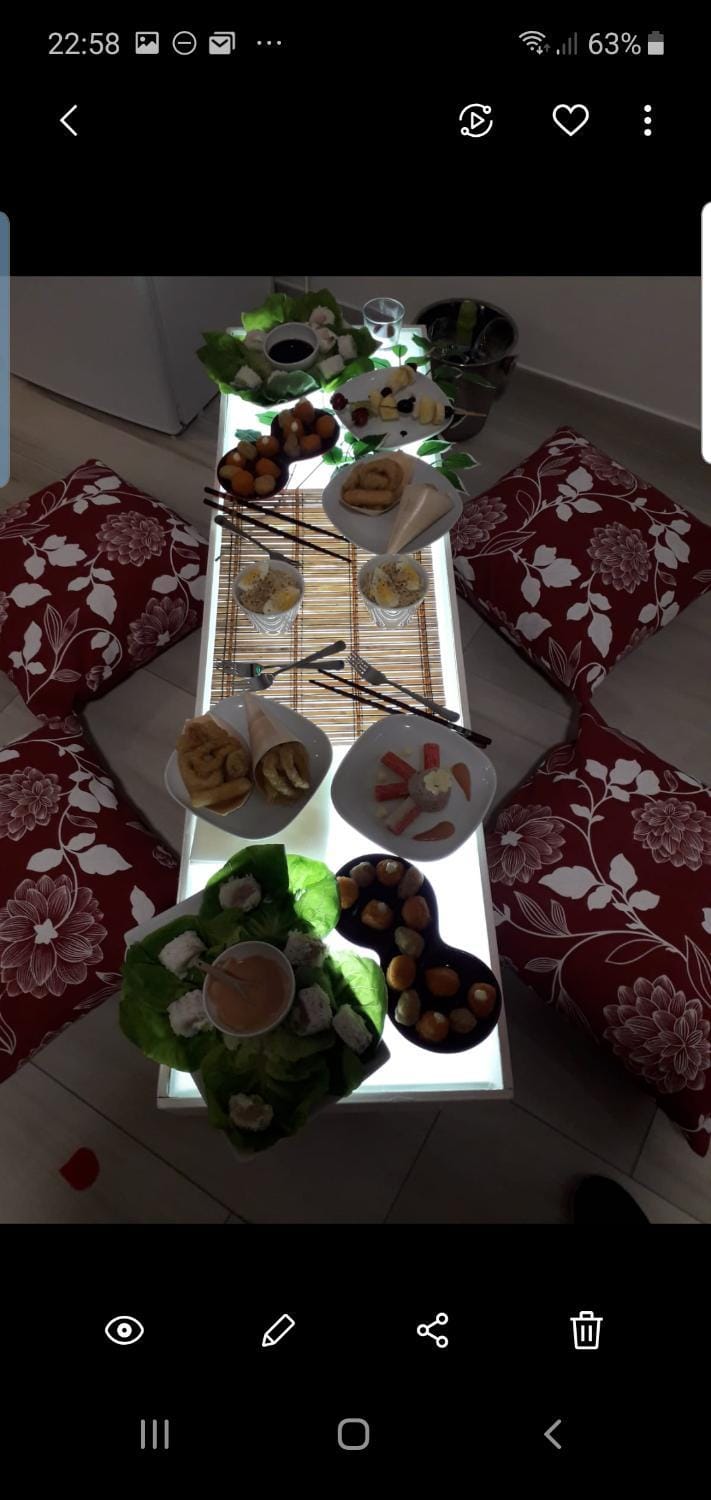Food and drinks, Food, Lunch, Dinner
