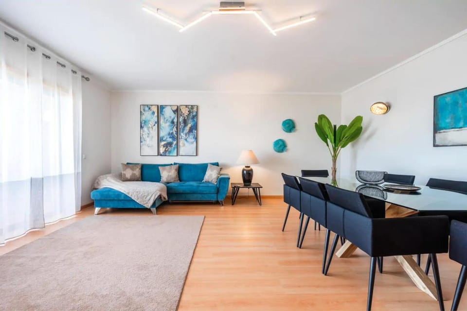★ OCEANFRONT: Luxury Breathtaking Views and Pool ★ Apartment in Olhão