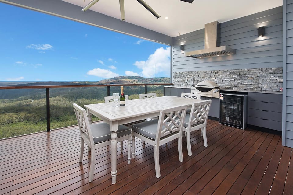 BBQ facilities, Balcony/Terrace, Dining area