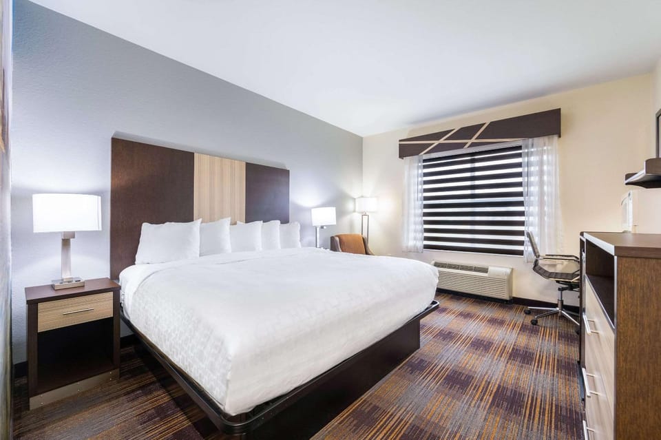 Photo of the whole room, On site