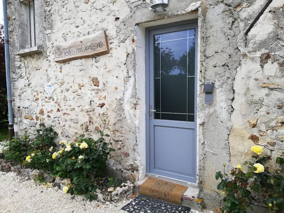 Les Portes de Champagne House in Île-de-France