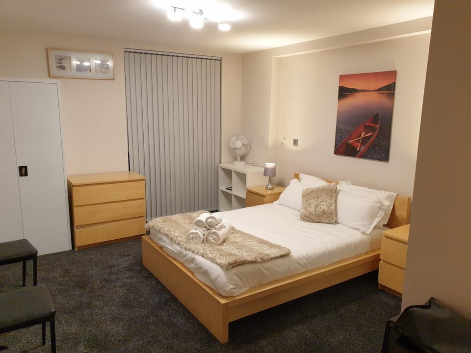Birmingham Diamond, 2 bedroom Apartment Apartment in Birmingham