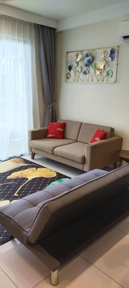 Timur Bay Sea View & Pool View 2BR Family Suite Apartment in Terengganu, Malaysia