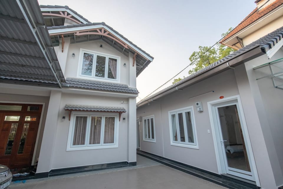 Property building, Internal: Not applicable to any particular room