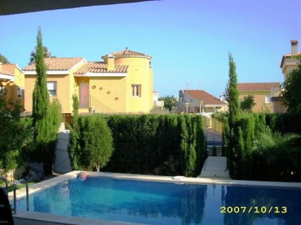 Swimming pool, Swimming pool