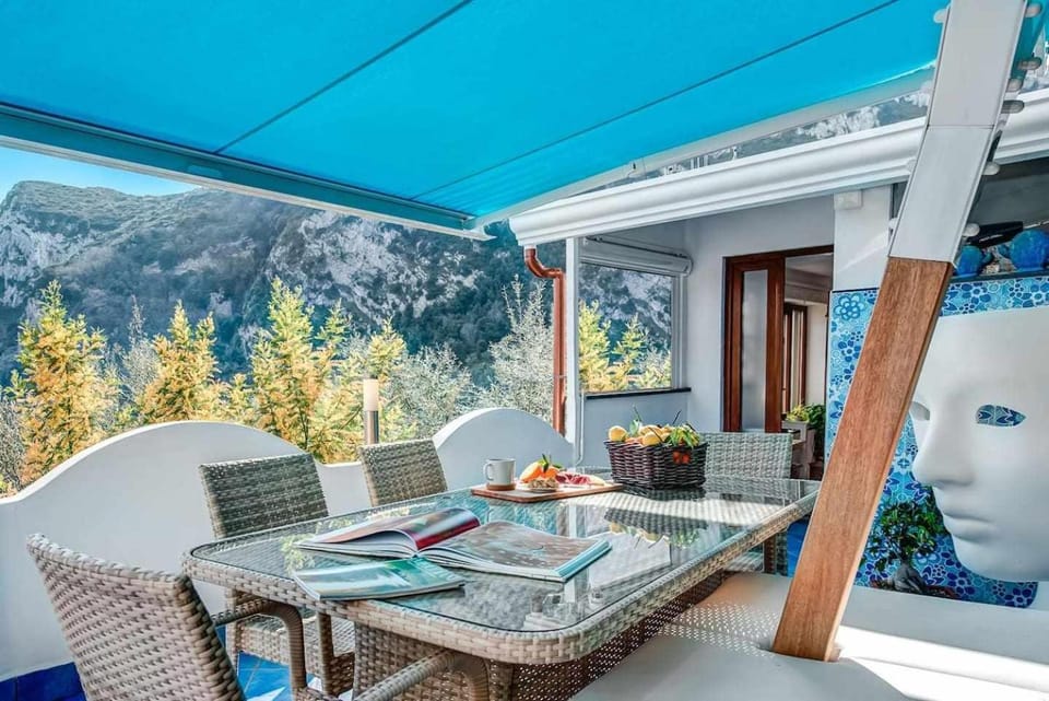 Patio, Seating area, Dining area, Mountain view