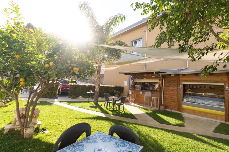 Garden, Garden view