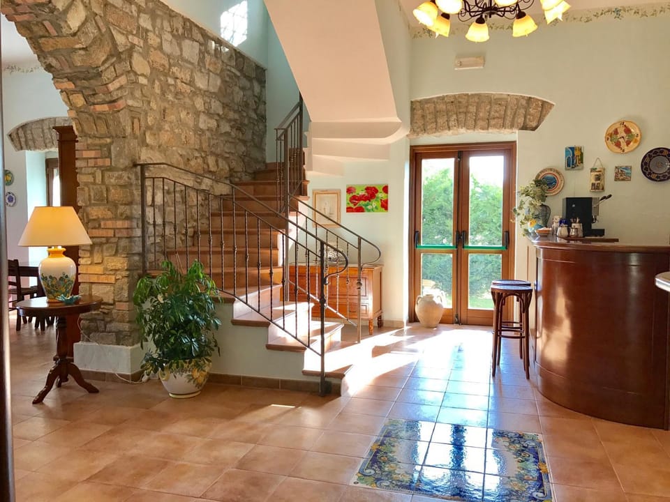 Lobby or reception, Lounge or bar