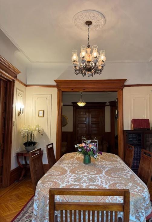 Seating area, Dining area