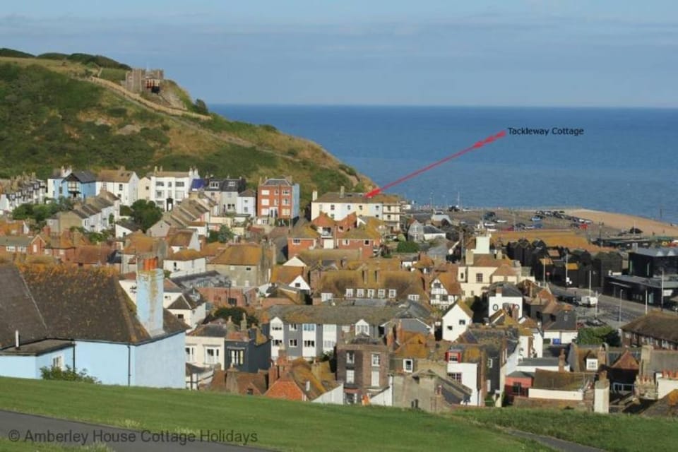 Neighbourhood, Sea view