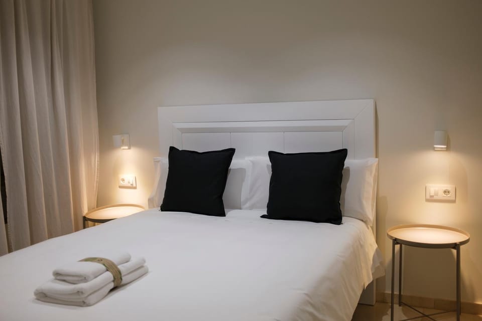 Hotel Bienvenidos Rooms Xàtiva Bed and Breakfast in Xàtiva