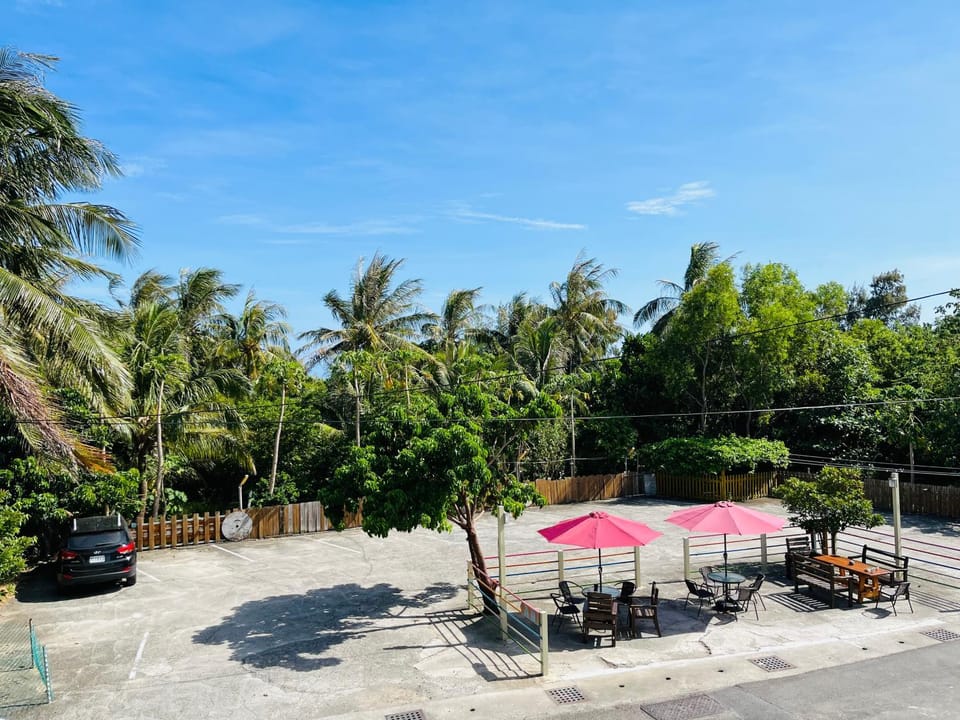 Day, Natural landscape, Garden view, Parking