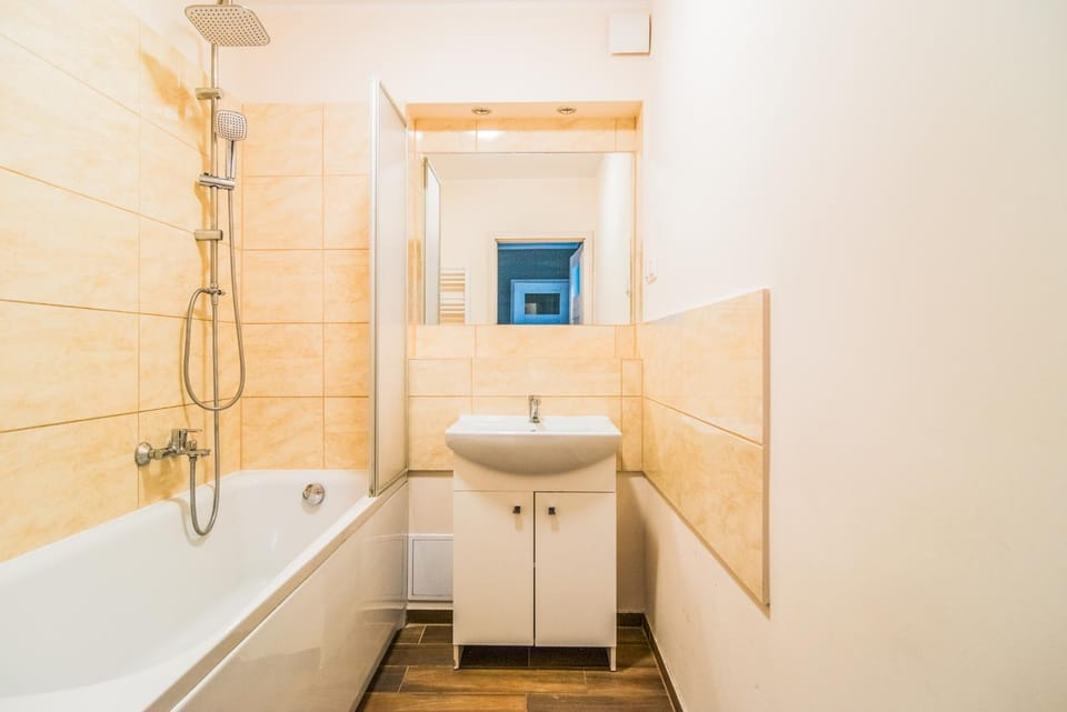 Shower, Bathroom, Bath