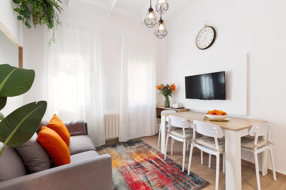 Confort apartamentos en playa, 3 DRM Apartment in Barcelona