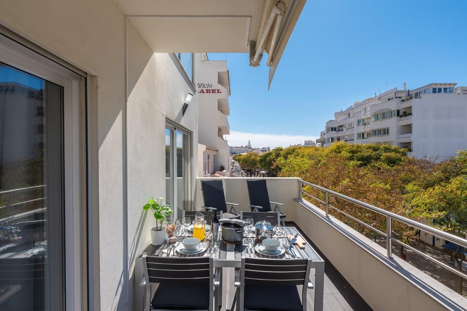 Balcony/Terrace, Food and drinks, Food