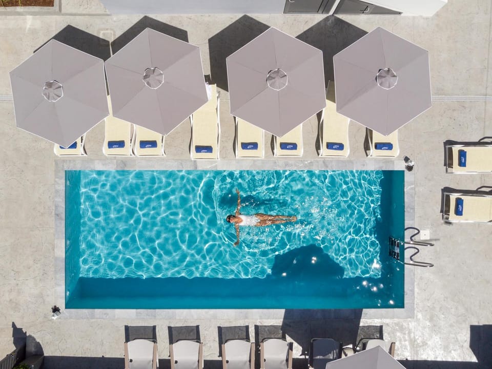 Pool view, Swimming pool