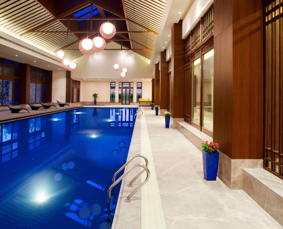 Activities, On site, Pool view, Swimming pool
