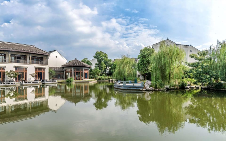 Property building, Natural landscape, Lake view