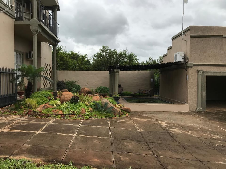 Komati Kruger Villas Inn in South Africa