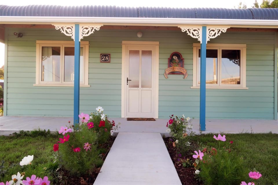 Property building, Facade/entrance