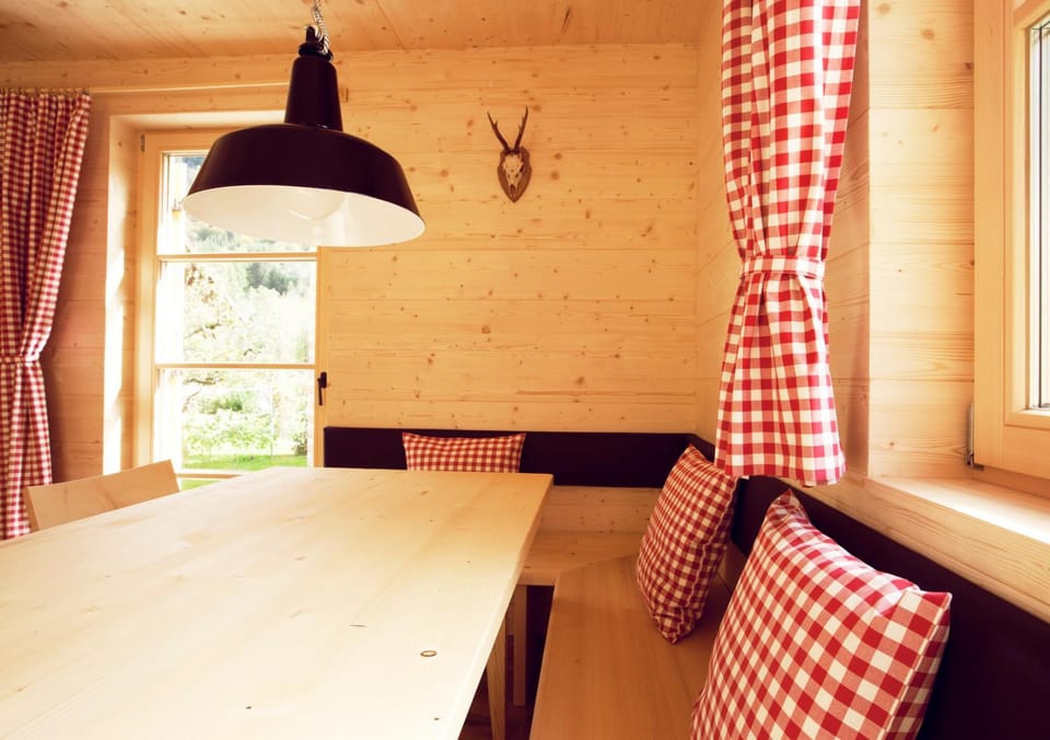 Living room, Photo of the whole room