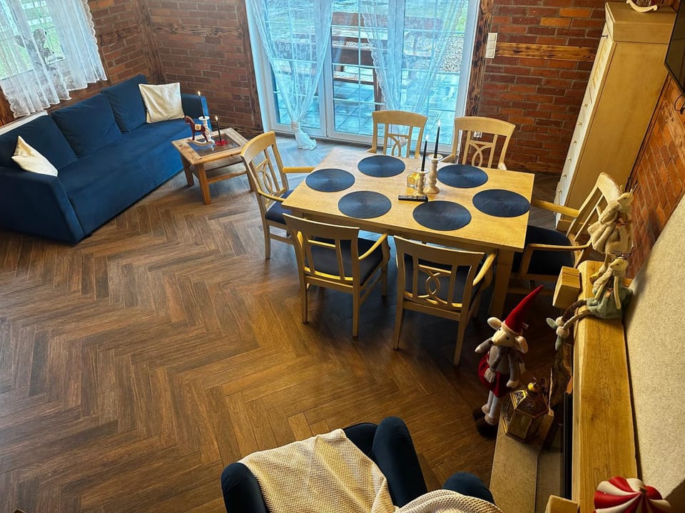 Living room, Seating area, Dining area