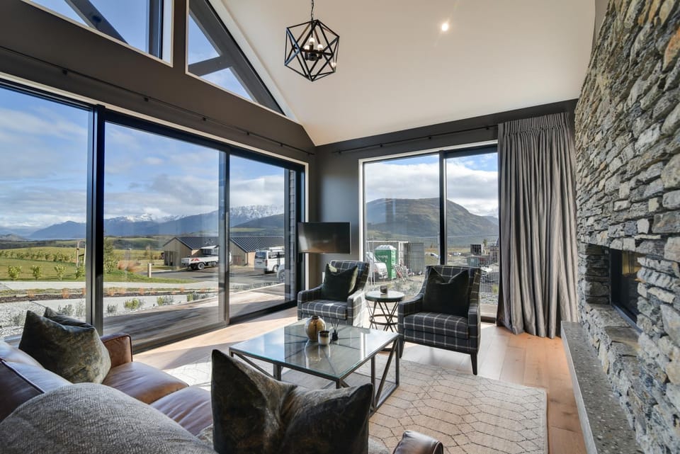 Natural landscape, View (from property/room), Balcony/Terrace, Seating area, Mountain view