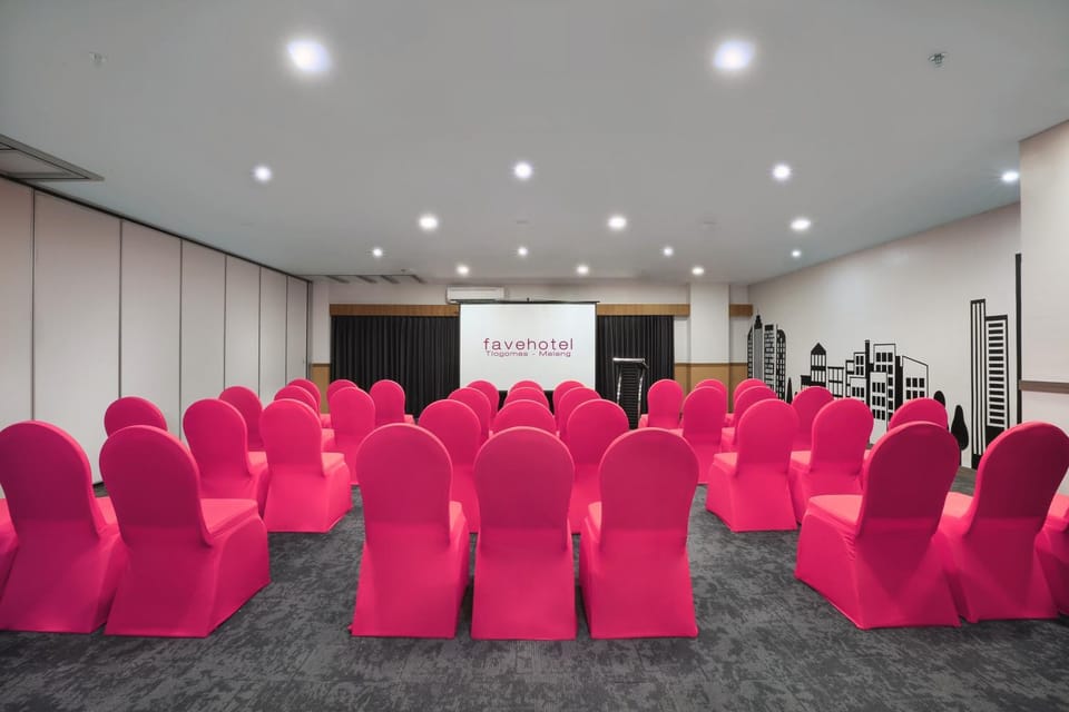 Meeting/conference room