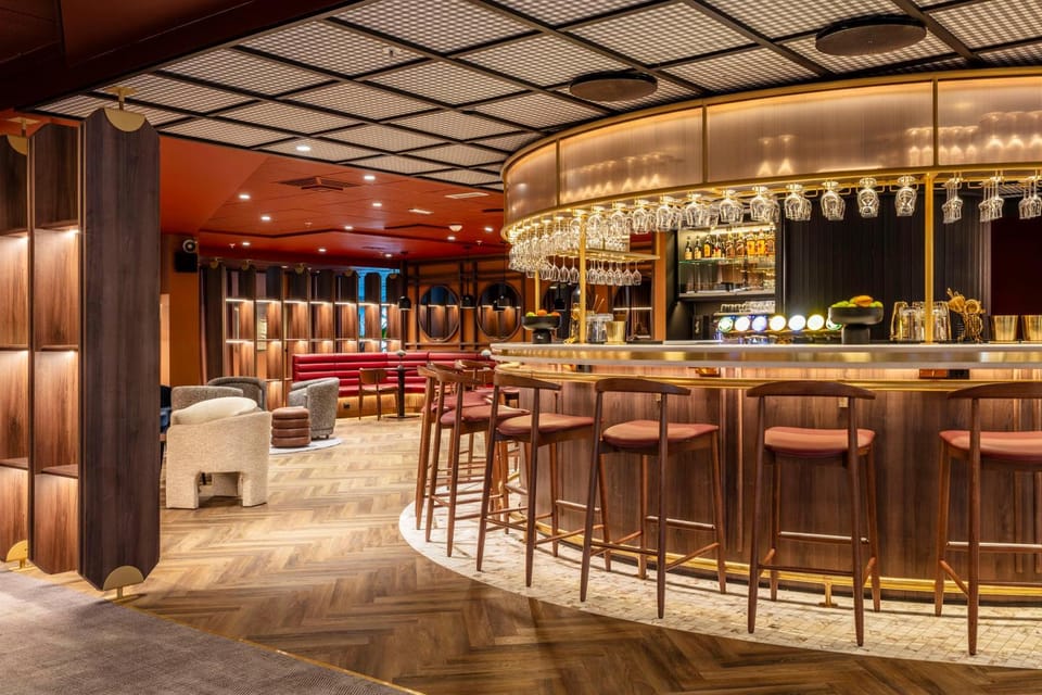 Lounge or bar