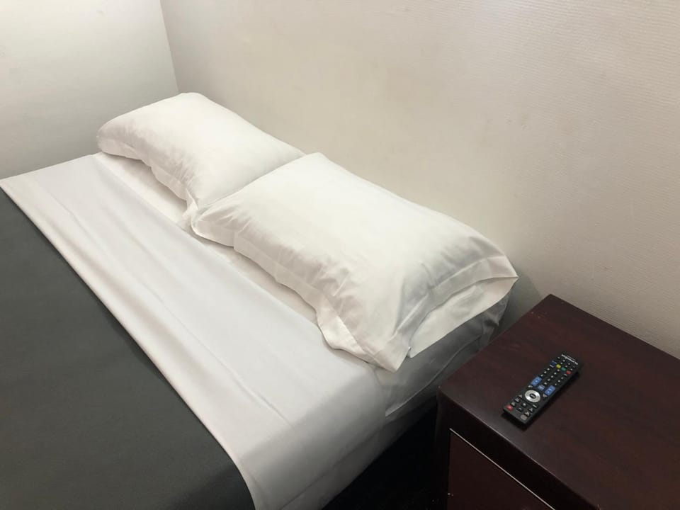 Bed, Decorative detail, Street view