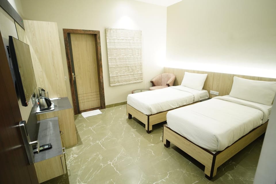 Hotel City Grand Varanasi Hotel in Varanasi