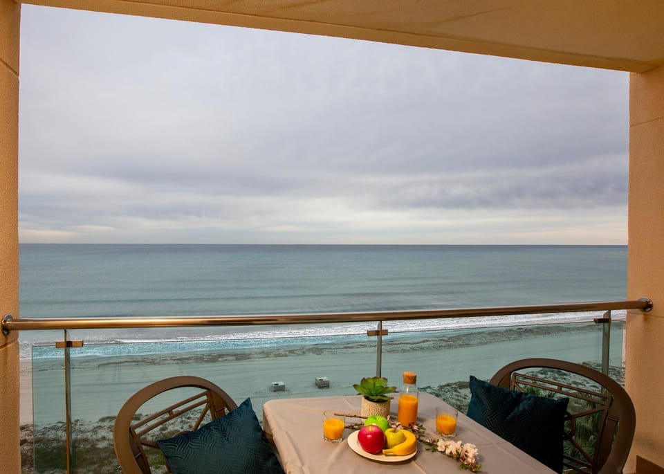 Natural landscape, Balcony/Terrace, Beach, Sea view, Sea view