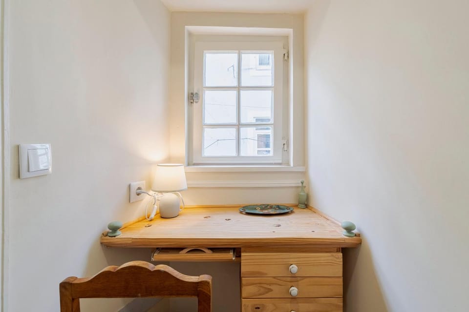 Seating area, Bedroom