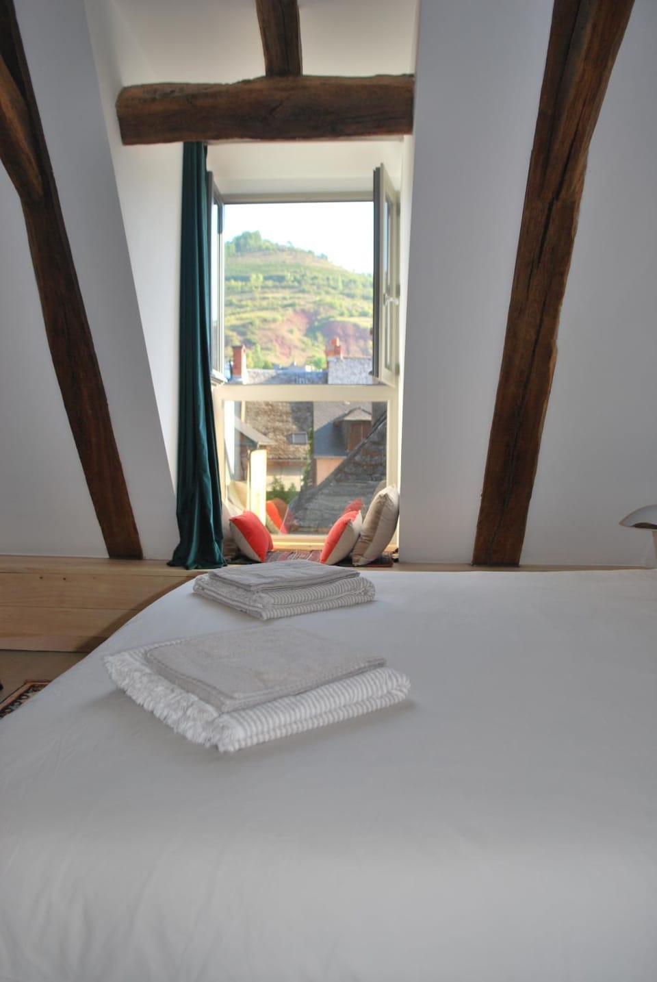 View (from property/room), Photo of the whole room