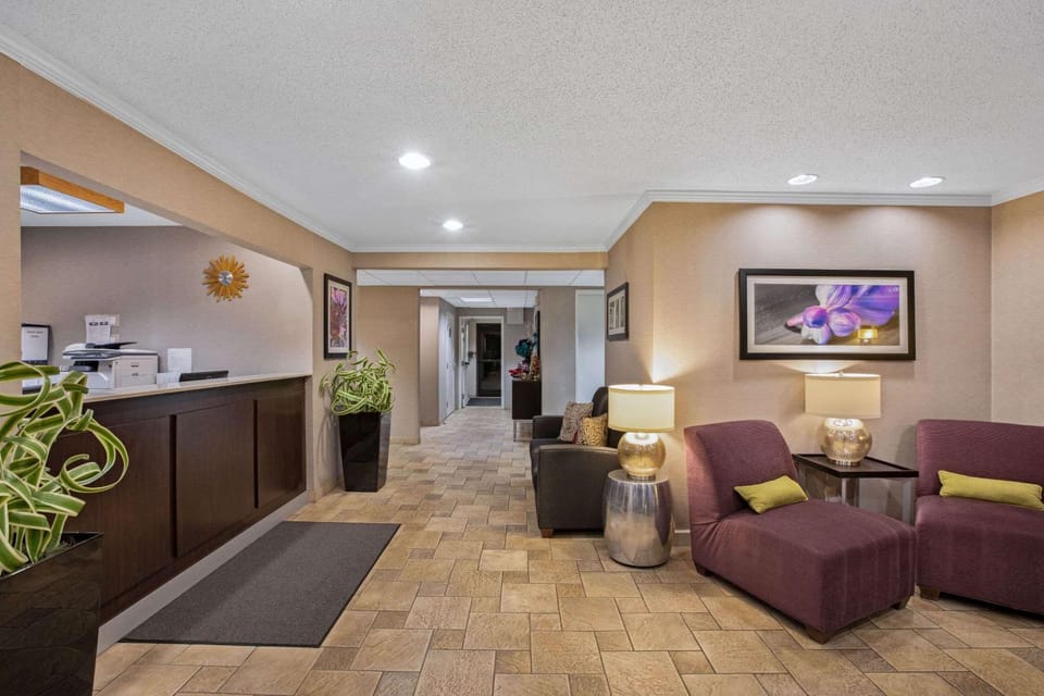 Lobby or reception, On site