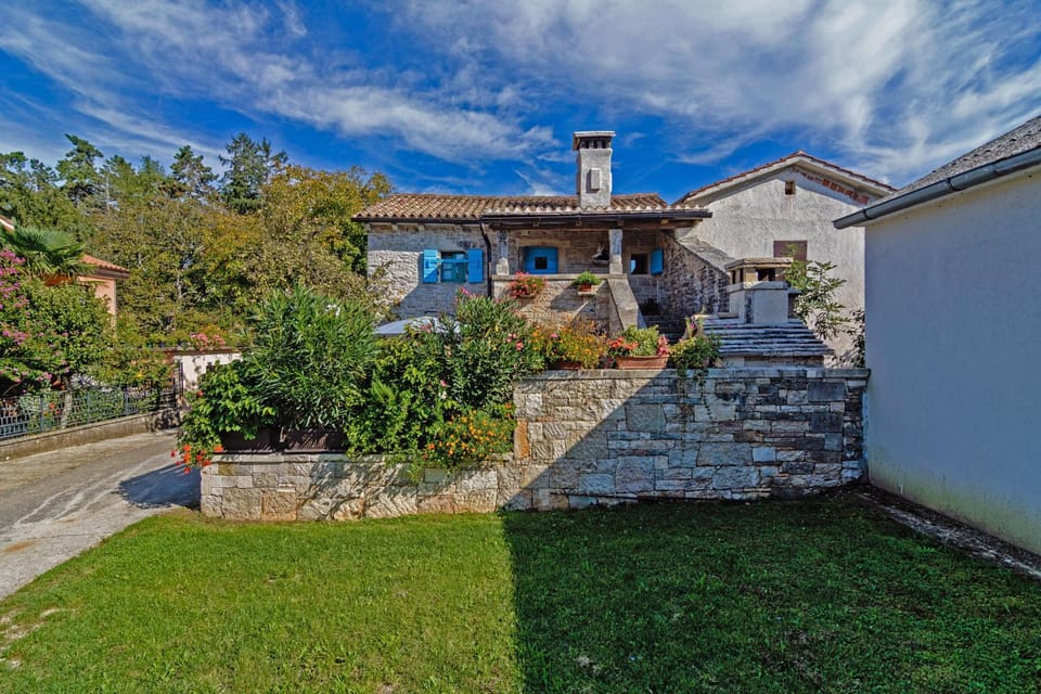 Erisa in Trošti (Haus für 6 Personen) House in Istria County