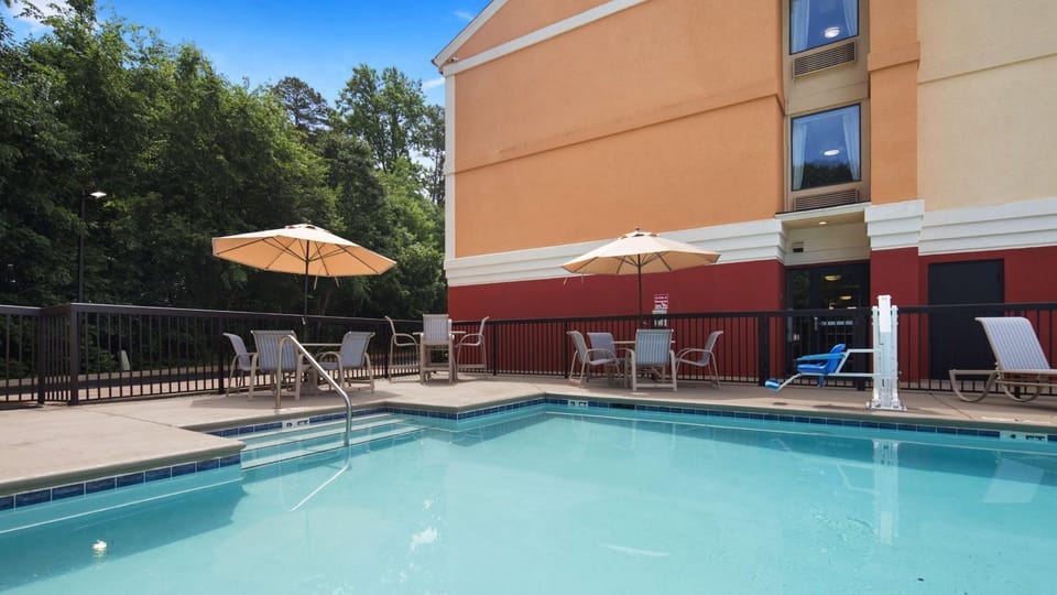 On site, Pool view, Swimming pool, Swimming pool