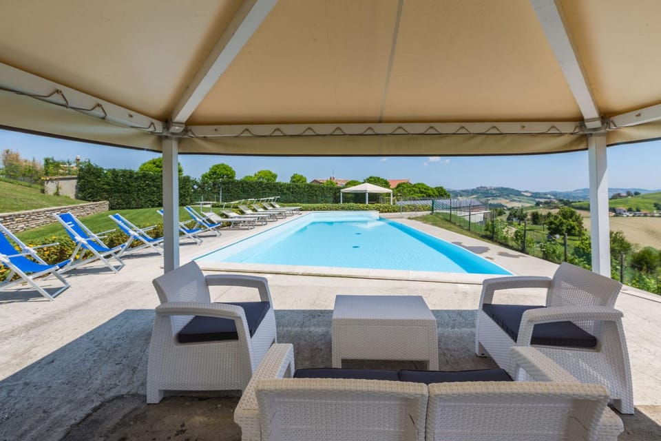 Patio, Swimming pool, Swimming pool