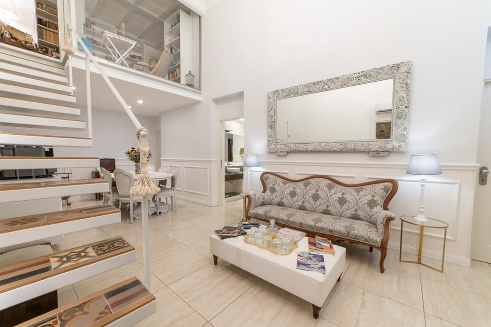 Palazzo del Poeta - Dimora Contemporanea Bed and Breakfast in Palermo