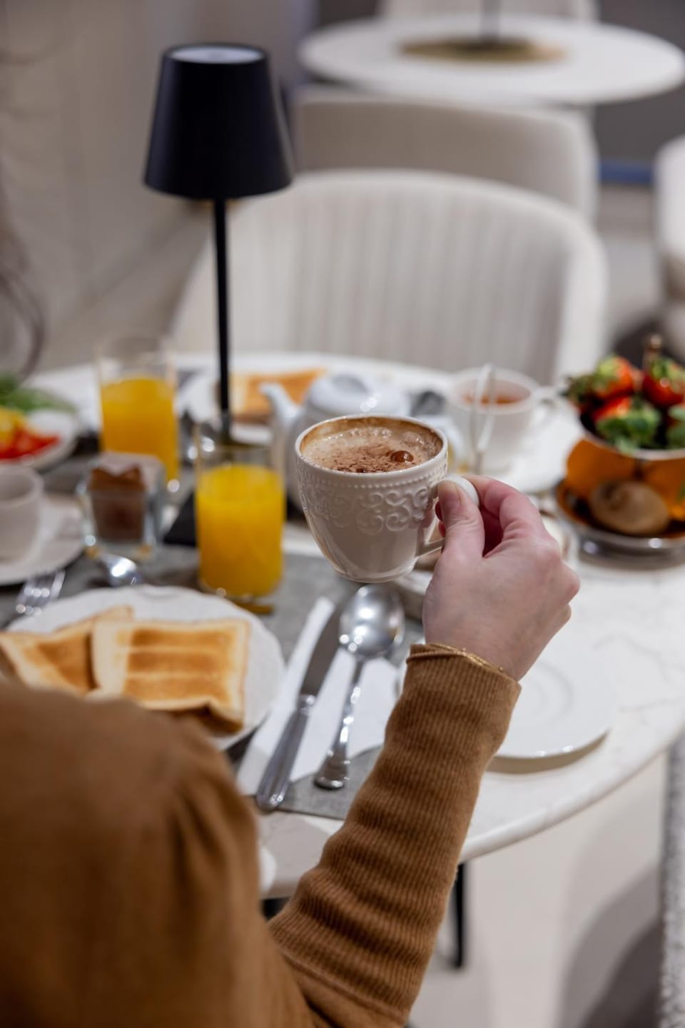 Restaurant/places to eat, Lounge or bar