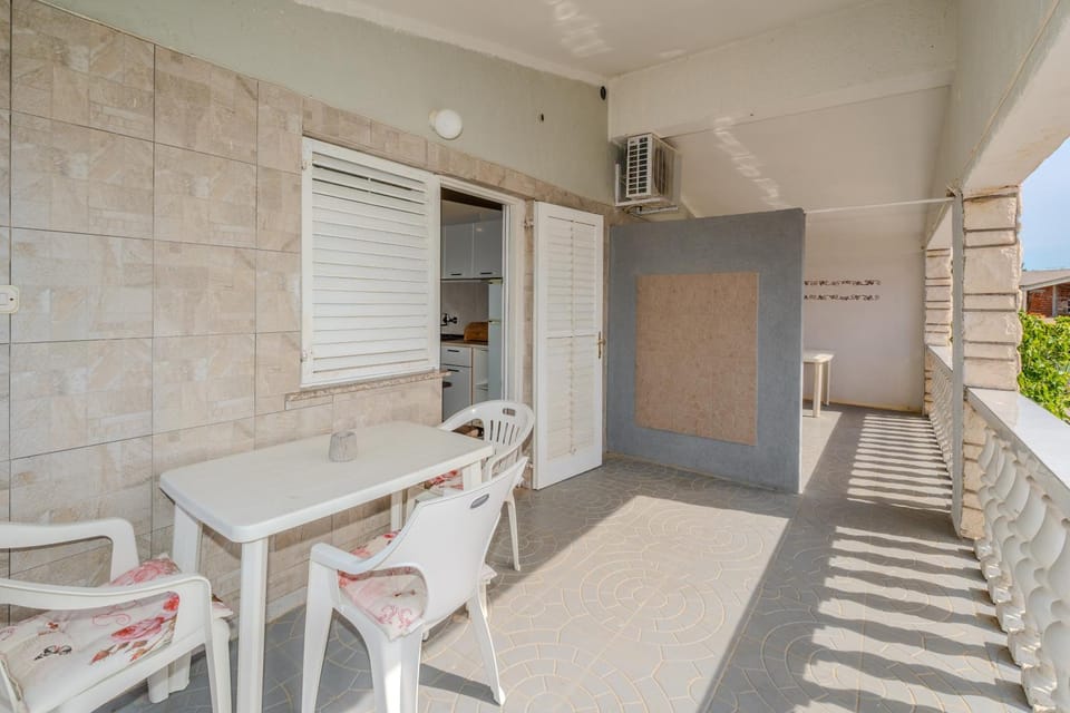 View (from property/room), Balcony/Terrace, Seating area