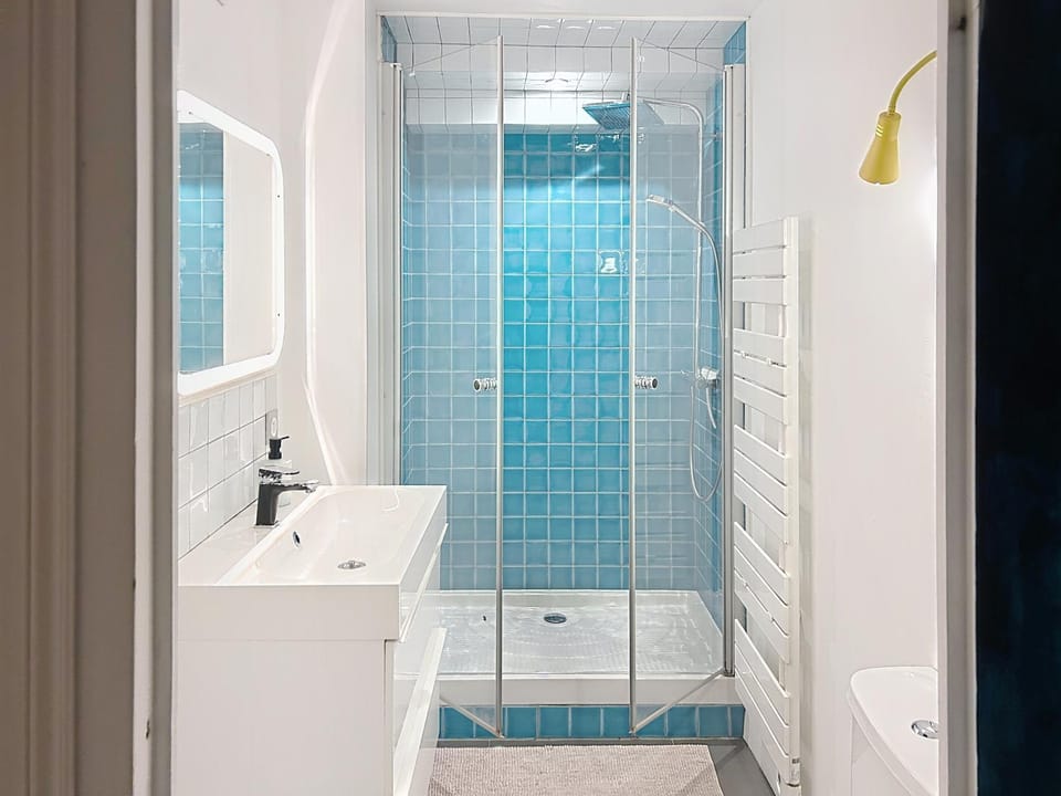 Appartement spacieux avec une vue sur Tours ( 38m²) -Gite de Bellevue Apartment in Tours