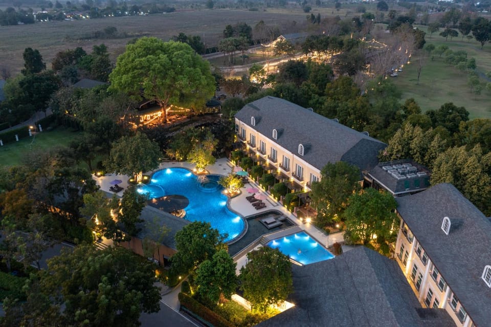 Property building, Swimming pool