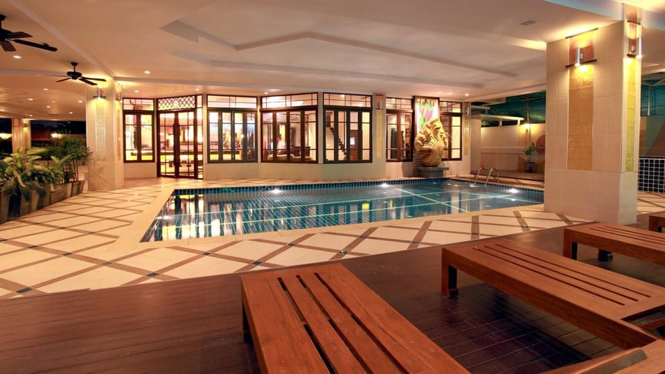 Swimming pool, Swimming pool