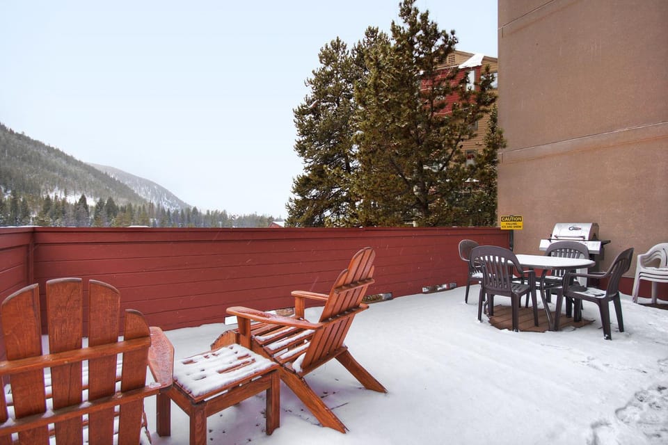 BBQ facilities, Balcony/Terrace
